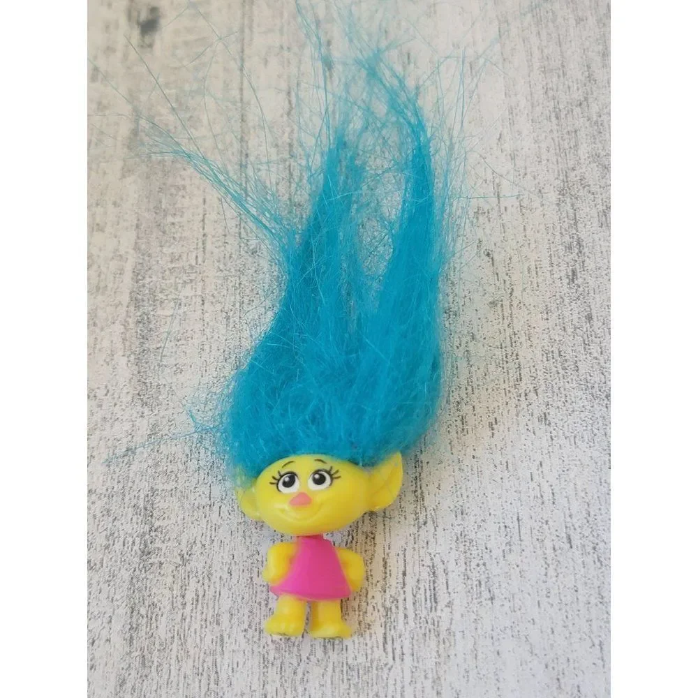 DWA 2016 Hasbro blue hair yellow troll doll toy‎ figure